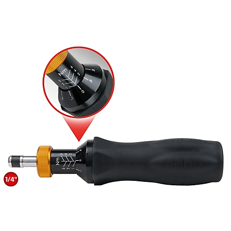 Ein Drehmomentschrauber, schwarz mit gelben Akzenten. Details mit Nm-Skala, eingebettet.